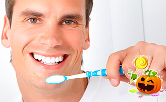 Dr. Carlos Garcia, Bright Smiles Dental Studio Image Of How to Avoid Cavities on Halloween
